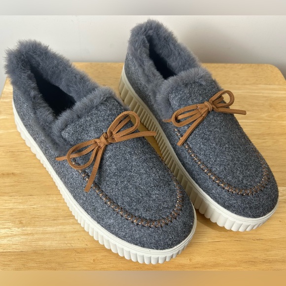 Skechers Cozy OJAI Slippers Moccasins Women’s 10 Gray Comfy Slip On Faux Fur - Picture 1 of 11